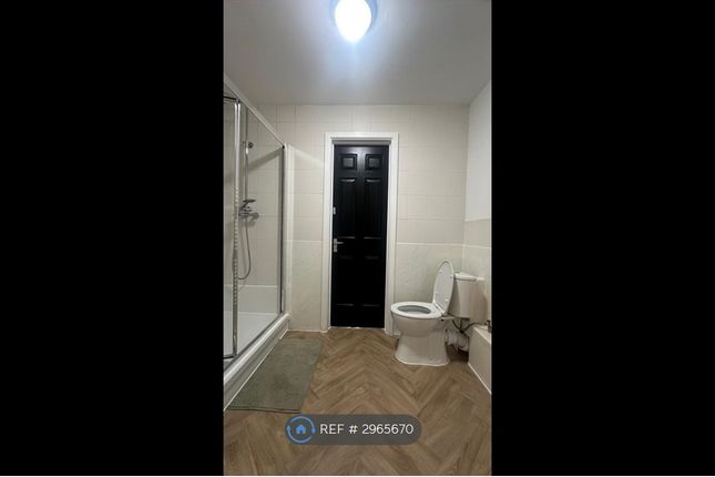 Quarles Park Road, Romford photo 3