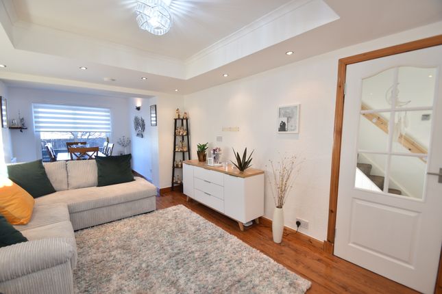38, Gilchrist Crescent, Whitburn photo 4