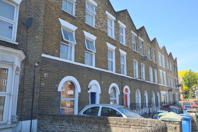 Terraced house to rent in Lower Road, London