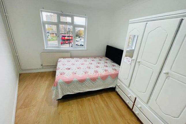Hertford Road, Enfield photo 2