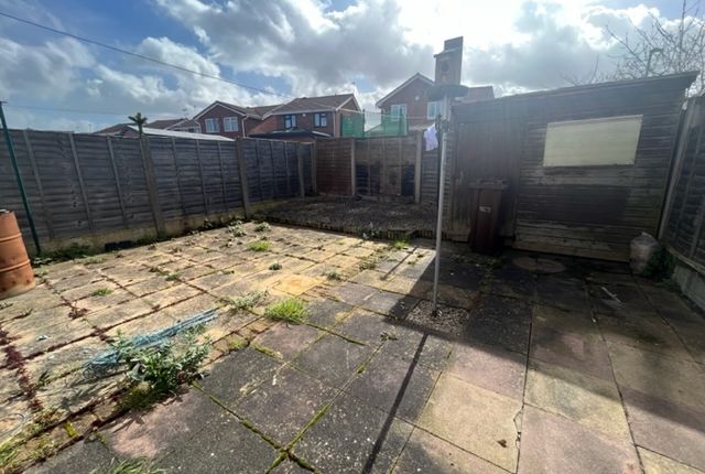 42, WILLENHALL photo 2