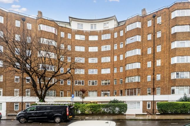 Studio studio on Flat 12, Barton Court, Barons Court Road, London, £300,000