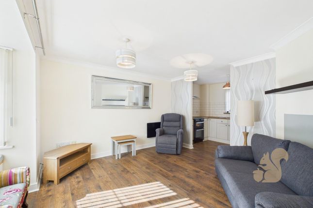 21, Oxton Close, Colchester photo 4