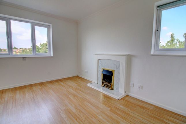 Flat for sale in Lingfield Close, High Wycombe