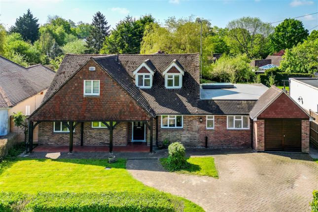 Thumbnail Detached house for sale in Church Way, Oxted