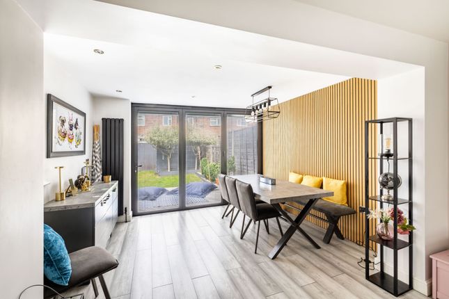 5 Orchard Lane, Godstone photo 4