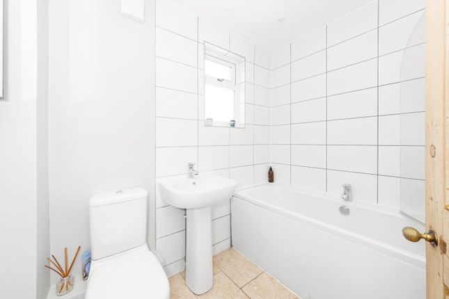 Terraced house for sale in Ivanhoe Road, Camberwell, London