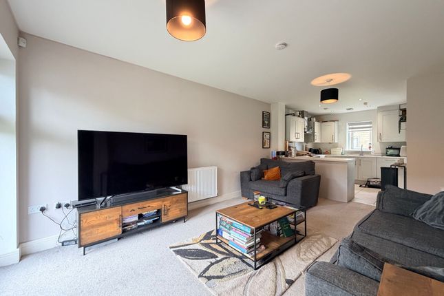 16 Granary Way, Scarborough photo 2