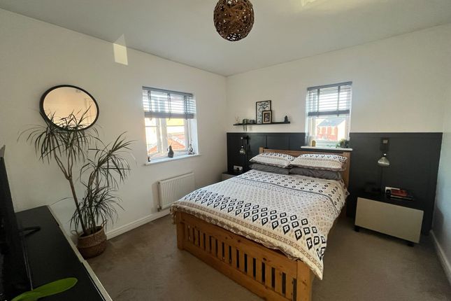 53 Long Meadow Way, Leicester photo 5