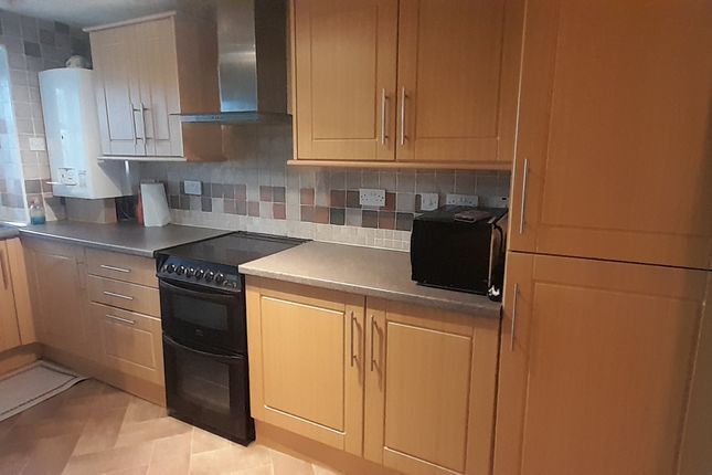 70, Crossgate, Cupar photo 5