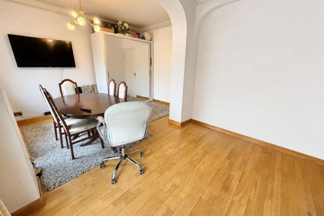 84, Dalkeith Grove, Stanmore photo 2