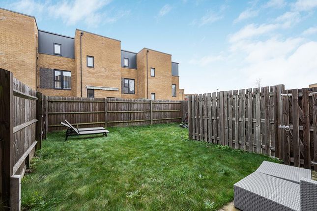 13, Windsor Castle Street, Milton Keynes photo 4
