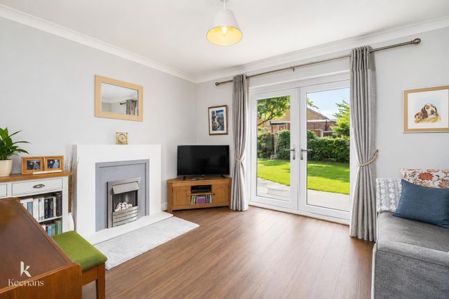 14, Lindisfarne Close, Burnley photo 4