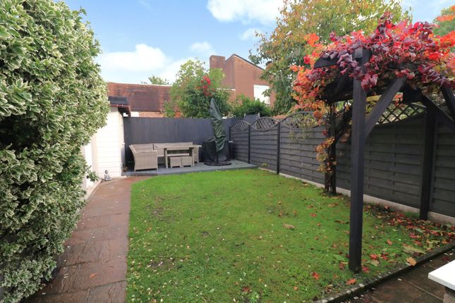 11 Downland Close, Southampton photo 4