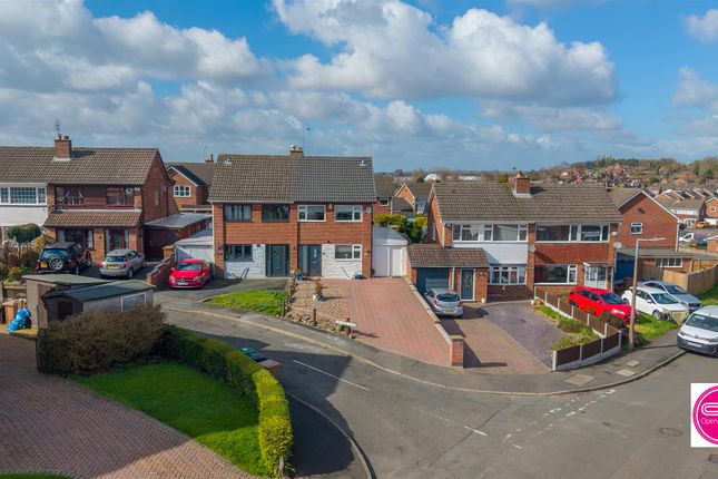 2, Ashtree Close, Swadlincote photo 2