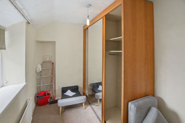 10 Llanwonno Road, Pontypridd photo 5