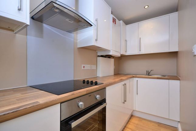 Thumbnail Studio to rent in Woodchurch Road, South Hampstead, London