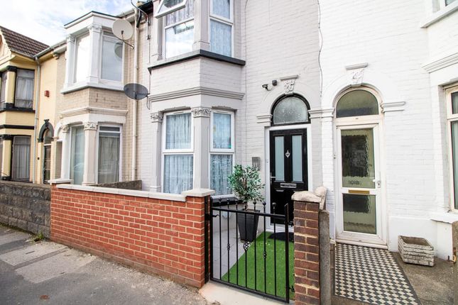 137, Rainham Road, Gillingham photo 3