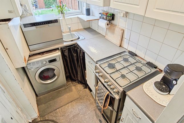 43, Upper Meadow Road, BIRMINGHAM photo 4