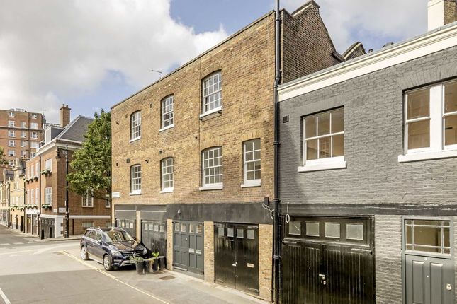 Thumbnail Flat to rent in Hays Mews, London