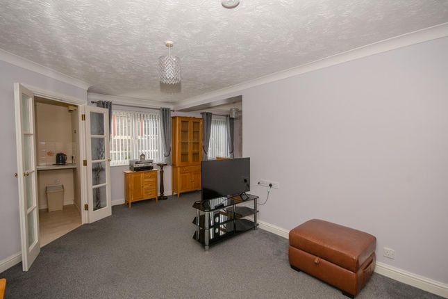 Park View Court, Staple Hill photo 2