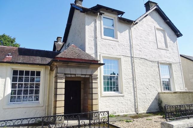 Thumbnail Flat for sale in Stirling Street, Tillicoultry