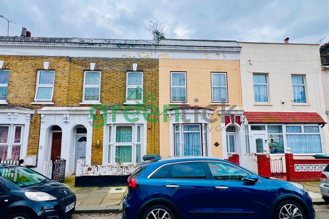 Terraced house for sale in Almond Road, London