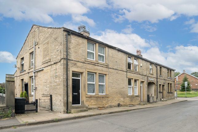 1-bed house on 1, ST. PETERS SQUARE, SOWERBY BRIDGE, £100,000