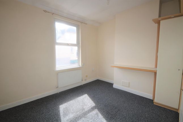 Terraced house to rent in Kimberley Road, Newcastle-Under-Lyme