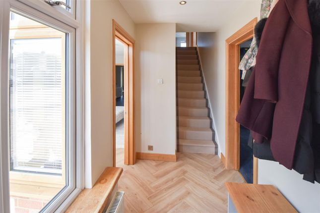 36, Great Fox Meadow, Brentwood photo 5