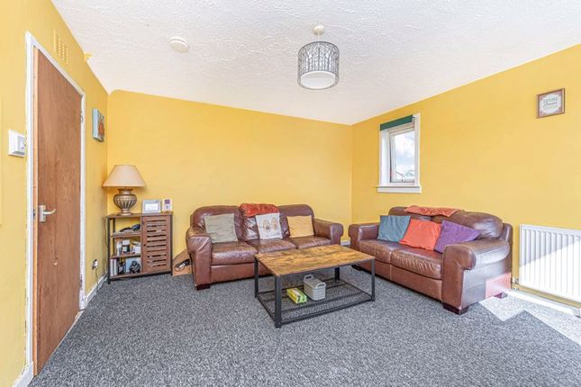 27, Katrine Crescent, Kirkcaldy photo 4