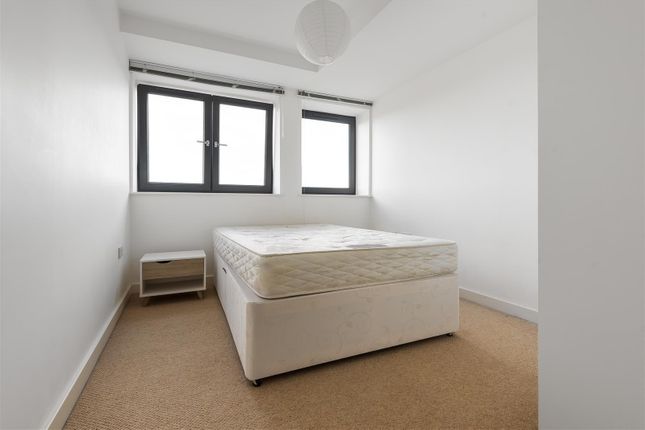 405 Greenhouse, Beeston Road, Leeds photo 4