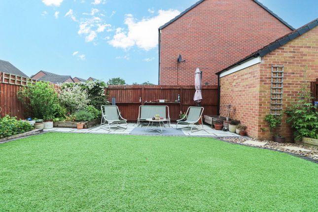 18, Melbreak Avenue, Carlisle photo 4