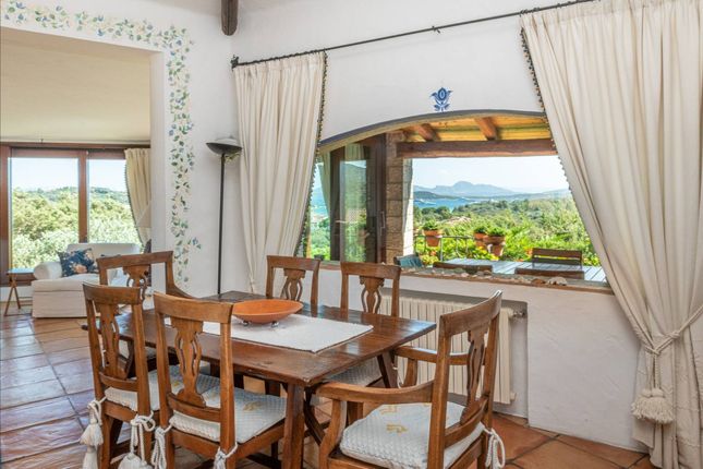 Villa for sale in Via Della Sughera, 07021 Arzachena Ss, Italy