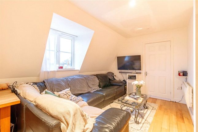 26 Bosworth Court,, Bath Road, Berkshire photo 3