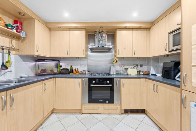 37 Stevens House, Jerome Place, Kingston Upon Thames photo 3
