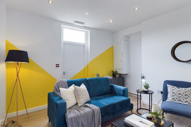 Thumbnail Shared accommodation to rent in Upper Parliament Street, Liverpool