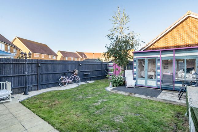 16 Hubble Close, Chichester photo 4
