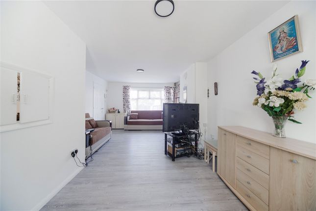 6, Martins Walk, London photo 3