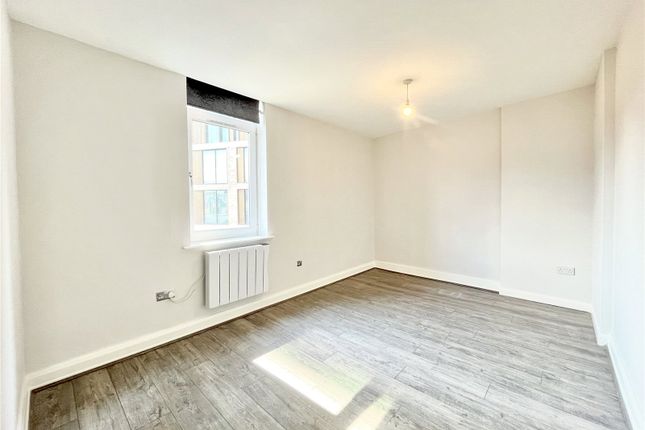 Flat 8, Clayton House, 33, Bath Lane, Tyne and Wear photo 5