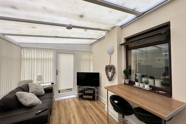 Room 4, 5 New Station Road, Doncaster photo 5