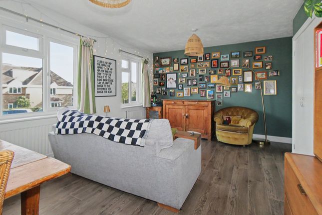 3 Nullisecundus, Russell Road, Walton-on-Thames photo 2