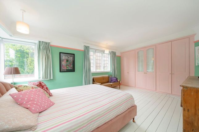 52, Hornsey Lane, London photo 5