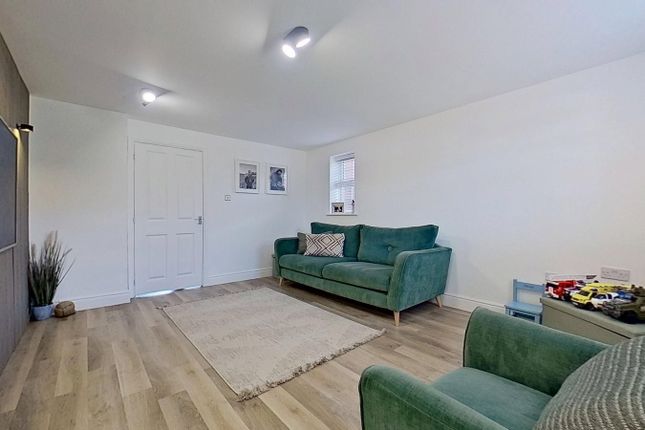 10, Castle Drive, Margate photo 4