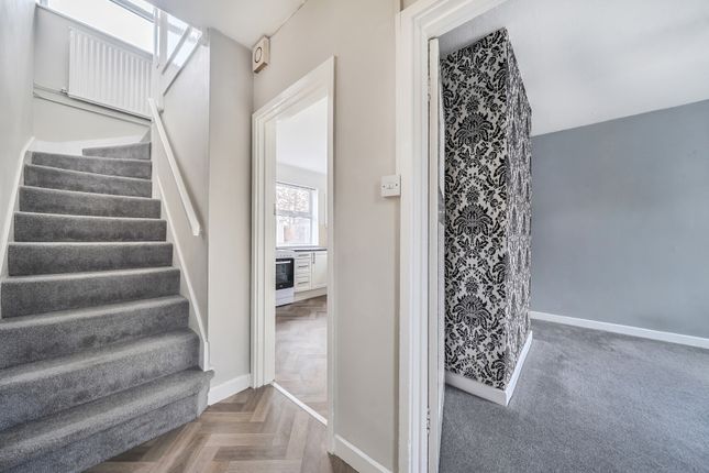 32, Spenser Road, Gloucestershire photo 2