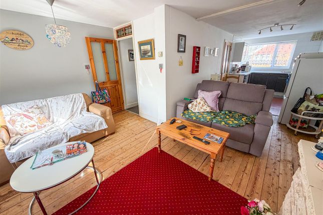3, Beaconsfield Road, East Clacton photo 2