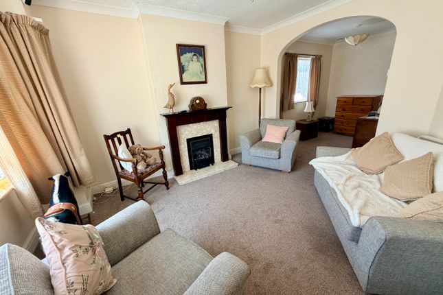 34 Exton Avenue, Luton, Bedfordshire photo 2