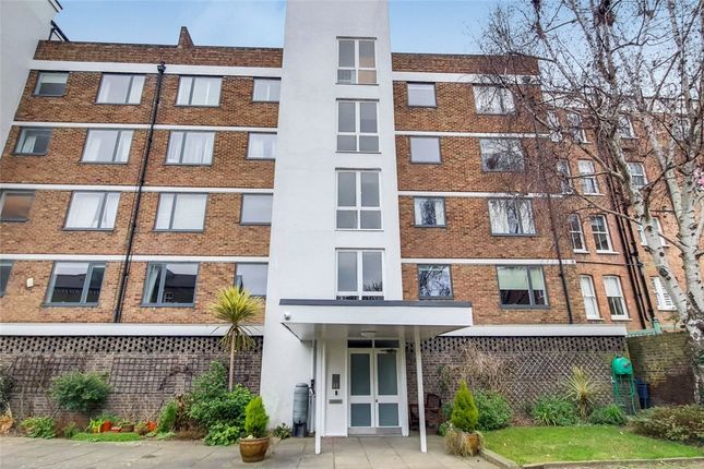 Flat for sale in The Terrace, Barnes