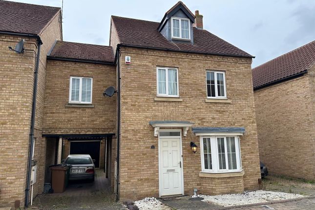 Link-detached house for sale in Knighton Close, Hampton Vale, Peterborough