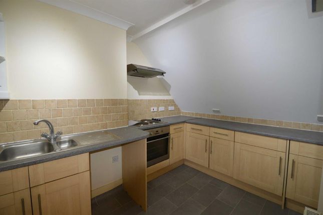 Flat 2 Sussex House, The Broadway, Crowborough photo 3